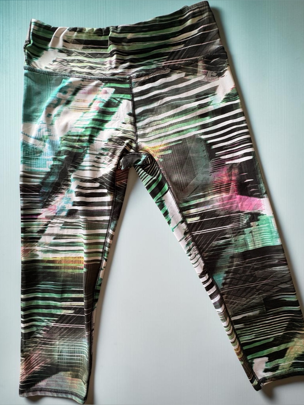 RBX Women’s Large Green Multi-Print Capri Stretch Smooth Exercise